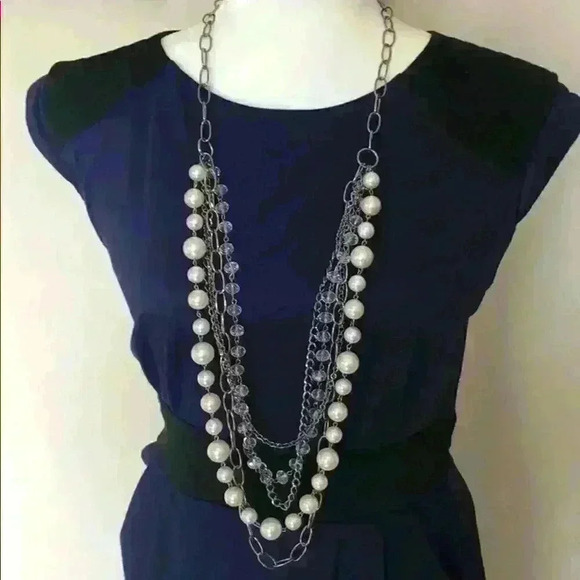 5 Layered Statement Pearl Crystal Necklace - Picture 3 of 7